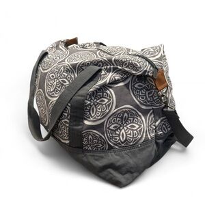 Retro Metro by Thirty-One Grey Print Weekender / Travel Bag